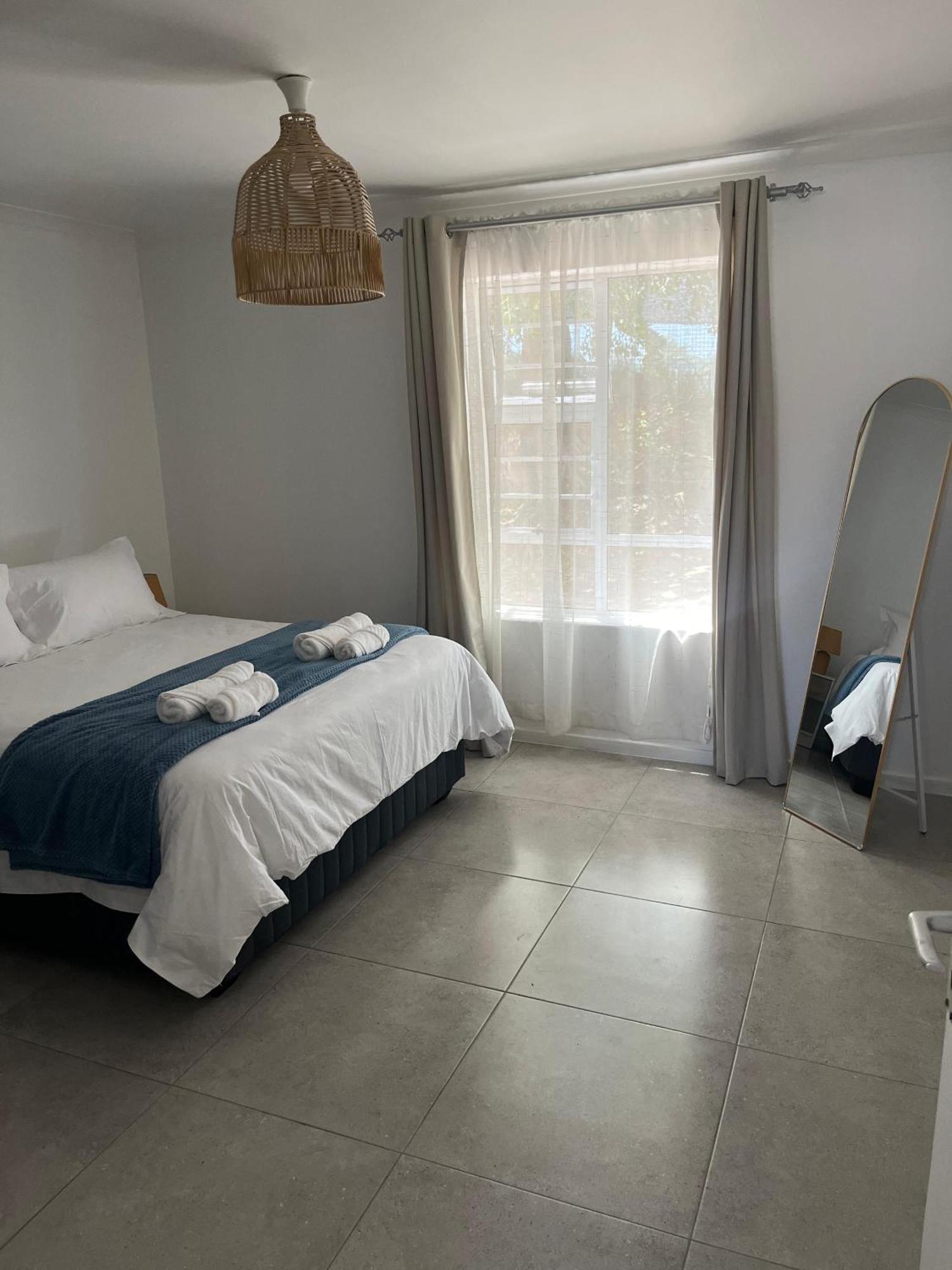Pinelands Self Catering Apartment *